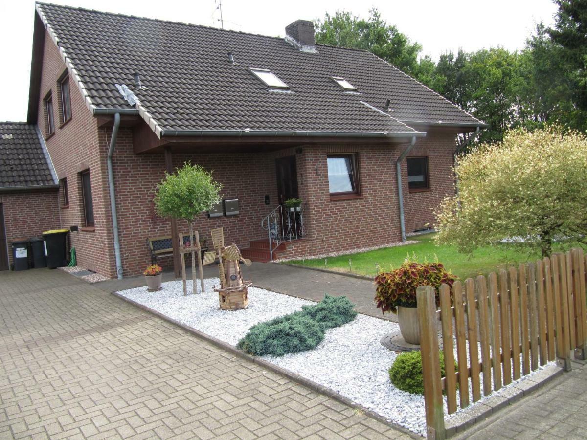 Ferienwohnung Wohlfeld Habighorst Bagian luar foto